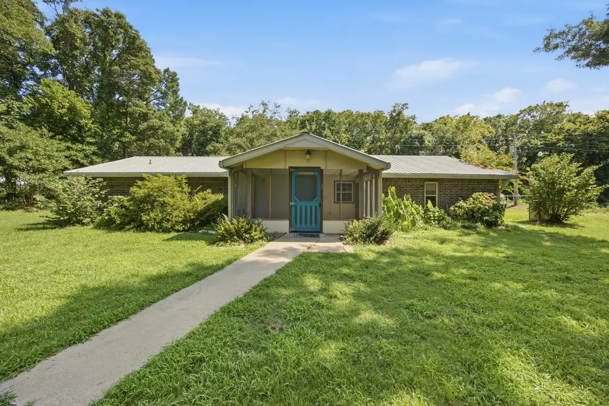 33 House Street, Eufaula, OK 74432 - #1