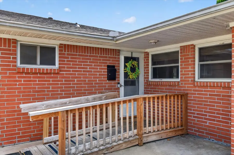 213 SE Roselawn Avenue, Bartlesville, OK 74006 - #2