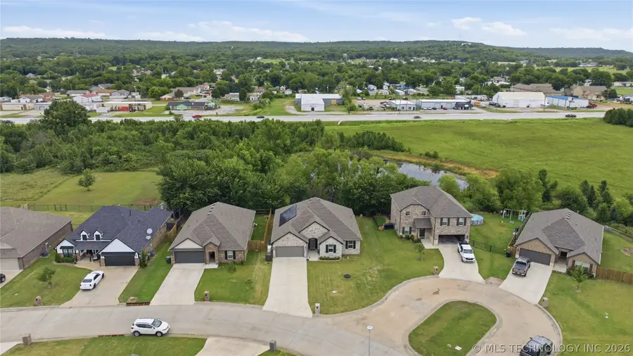 4207 W 4th Street, Skiatook, OK 74070 - #3