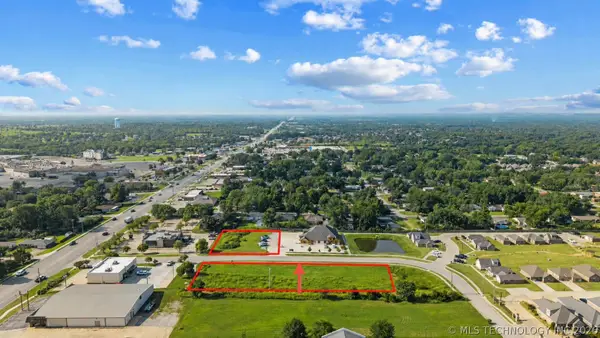 2 Pioneer Drive, Bartlesville, OK 74006