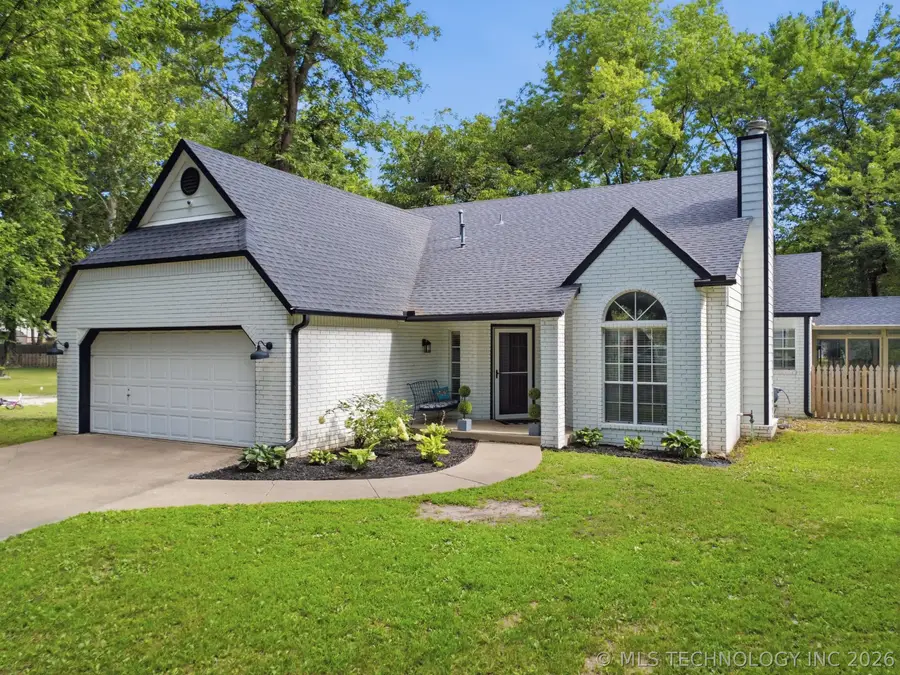 12329 E 137th Street S, Broken Arrow, OK 74011 - #2