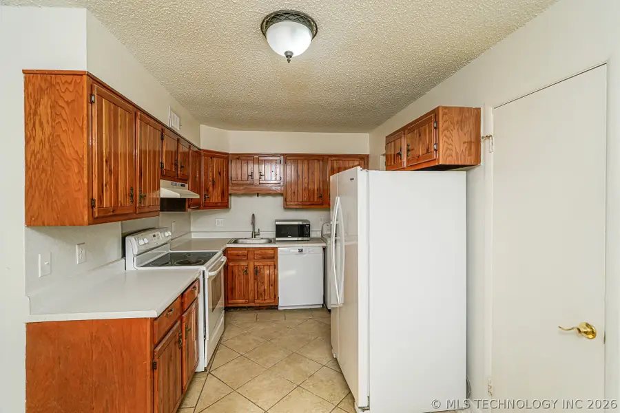 44 S 200th East Avenue, Tulsa, OK 74108 - #2