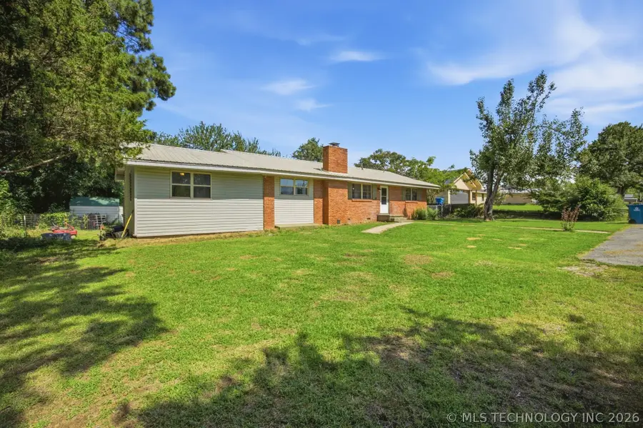 696 N Hickory Street, Atoka, OK 74525 - #2