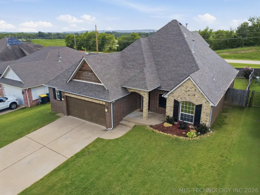 14346 S Toledo Avenue, Bixby, OK 74008 - #3