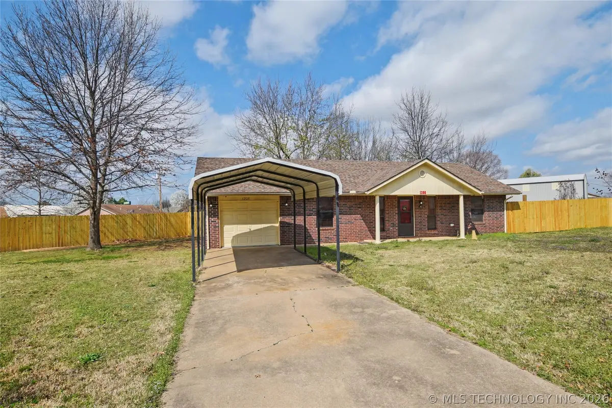 1208 SW 14th Court, Wagoner, OK 74467 - #1