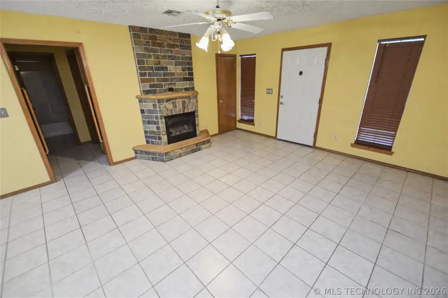 1208 SW 14th Court, Wagoner, OK 74467 - #3