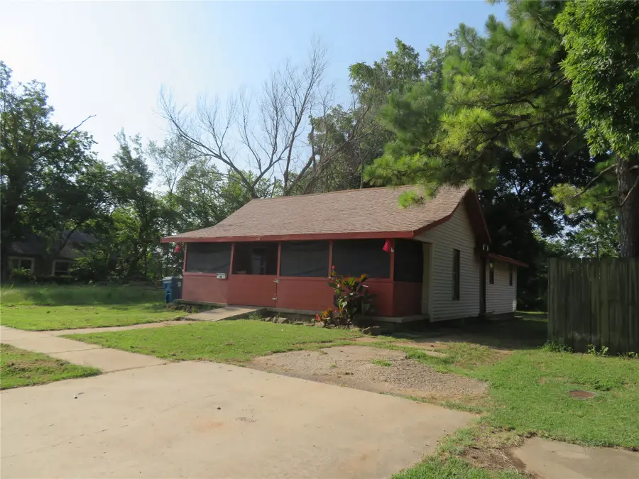 817 W Moses Street, Cushing, OK 74023 - #2