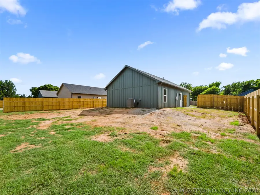 131 Aspen Circle, Wilson, OK 73463 - #3