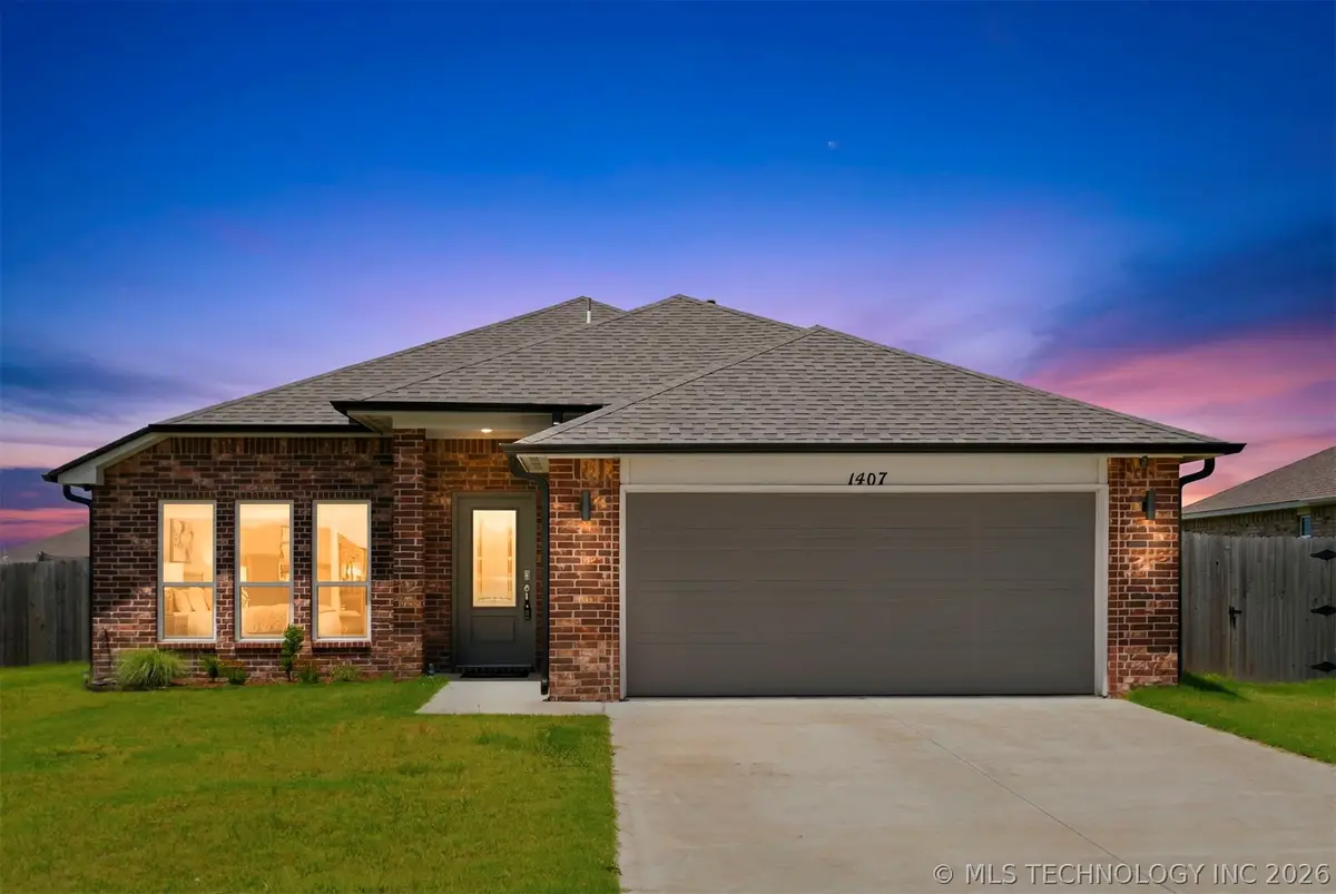 1407 E 150 Street S, Glenpool, OK 74033 - #1