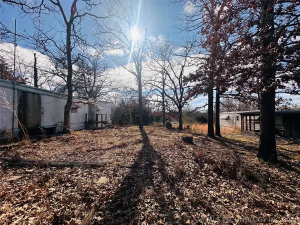 964 Comanche Drive, Eufaula, OK 74432