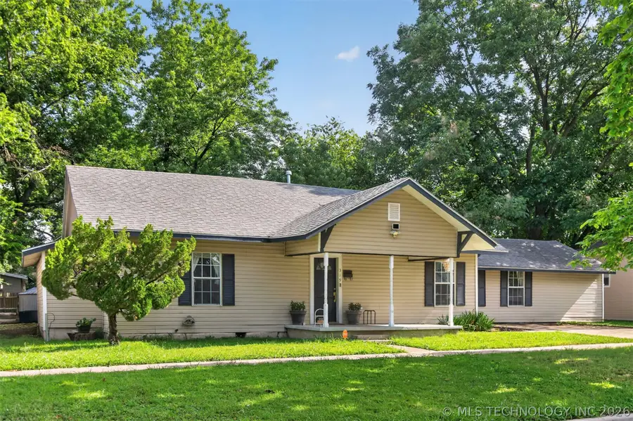 319 W Bryan Avenue, Sapulpa, OK 74066 - #3