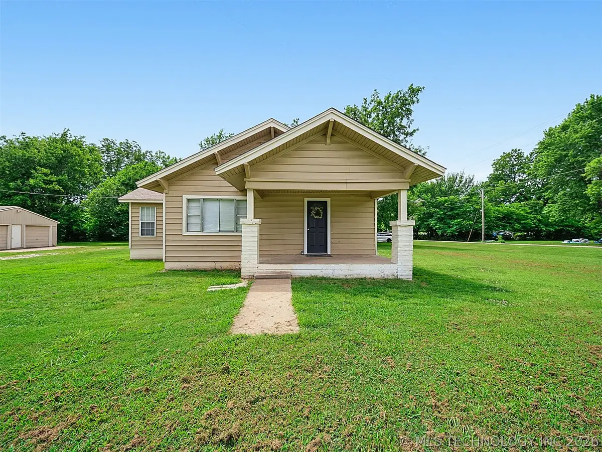 115 N Pine Street, Oologah, OK 74053 - #1