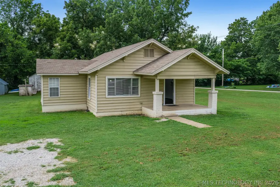 115 N Pine Street, Oologah, OK 74053 - #3