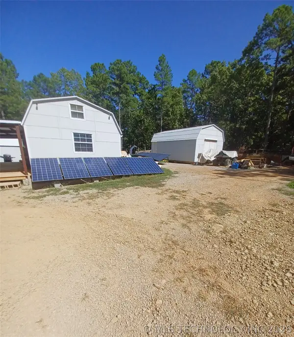31548 S 4450 Road, McCurtain, OK 74944