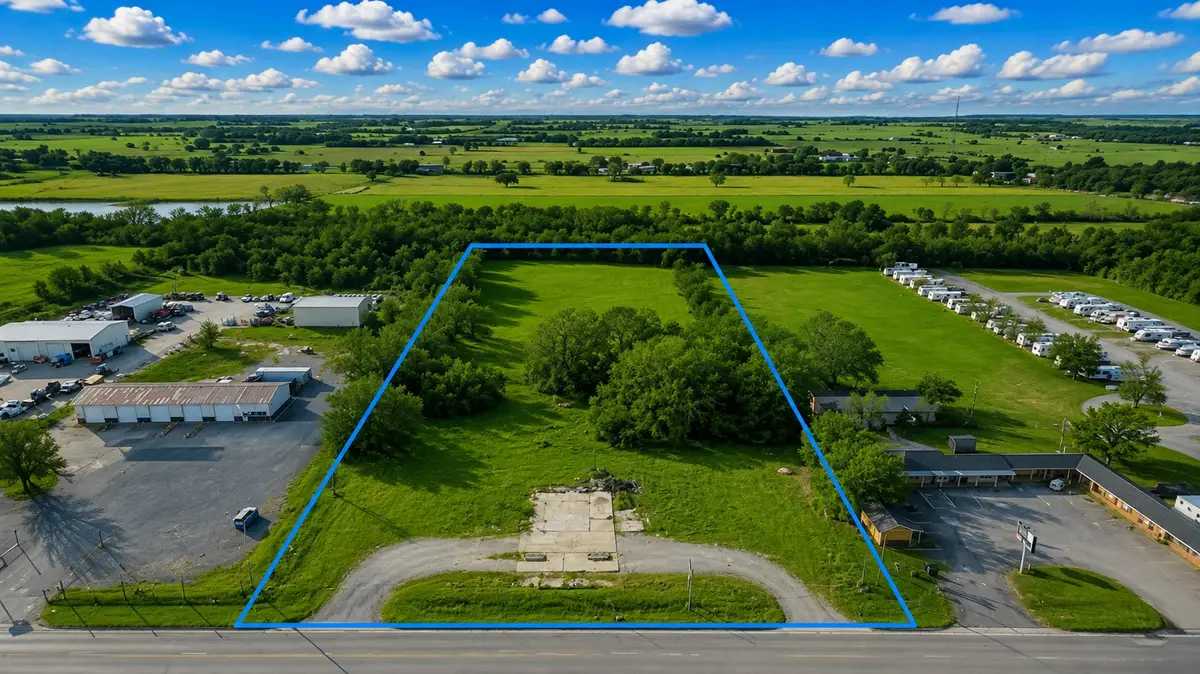 1203 S Chouteau Avenue, Chouteau, OK 74337 - #1