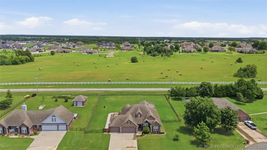 6877 S 304th East Avenue, Broken Arrow, OK 74014 - #2