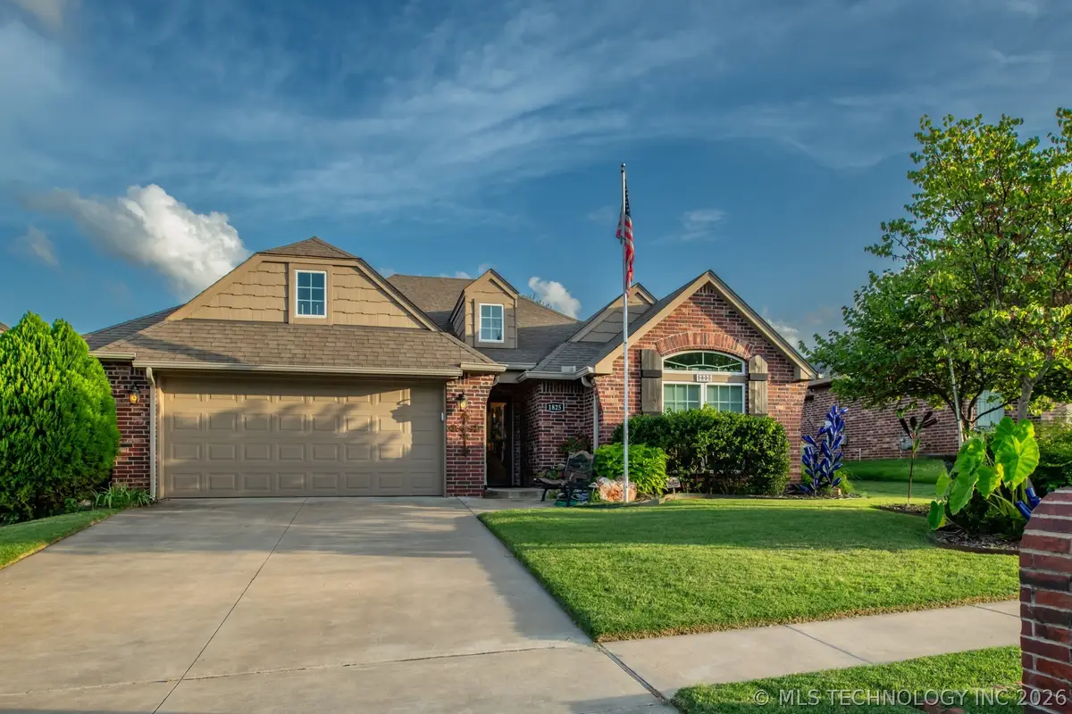1825 E Laredo Street, Broken Arrow, OK 74012 - #1