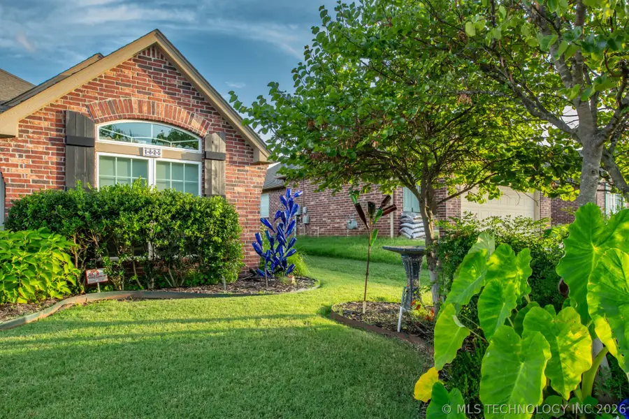 1825 E Laredo Street, Broken Arrow, OK 74012 - #3