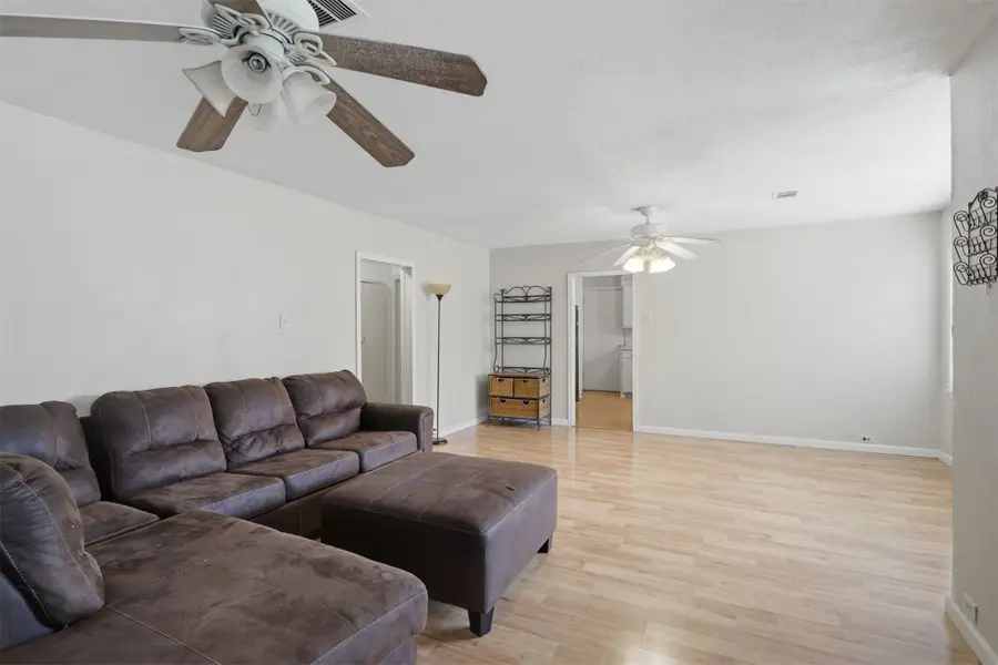 1020 W Willow Street, Durant, OK 74701 - #3