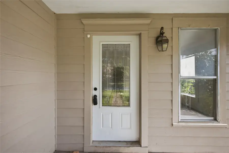 422 S Bristow Avenue S, Coweta, OK 74429 - #3