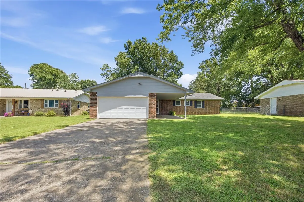 2204 S 26th, Muskogee, OK 74401 - #1