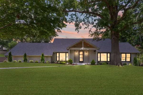 2819 E 37th Place, Tulsa, OK 74105