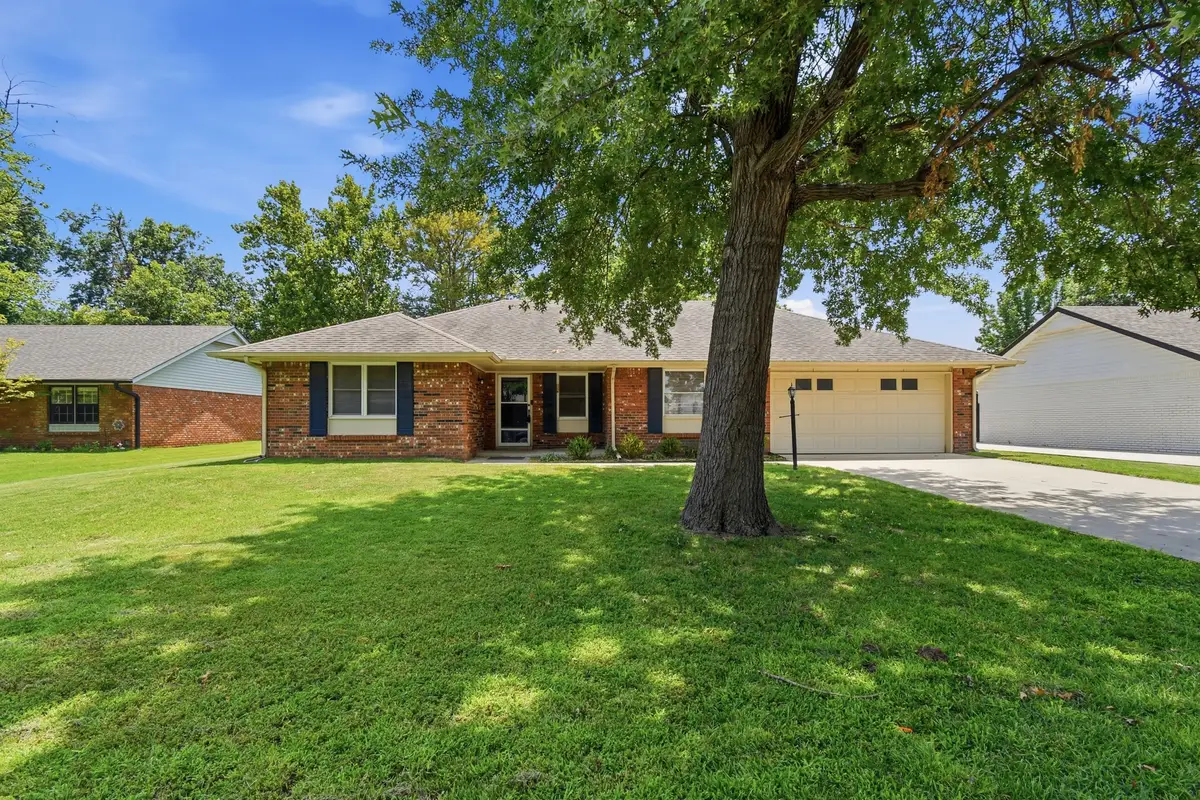 2609 W Elgin Street, Broken Arrow, OK 74012 - #1