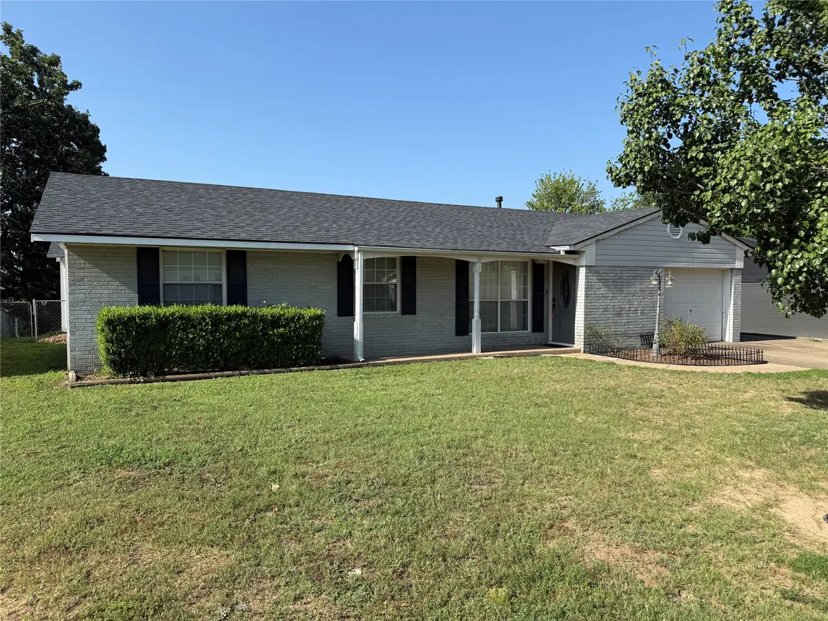 1215 Wade Wells Drive, Henryetta, OK 74437 - #1