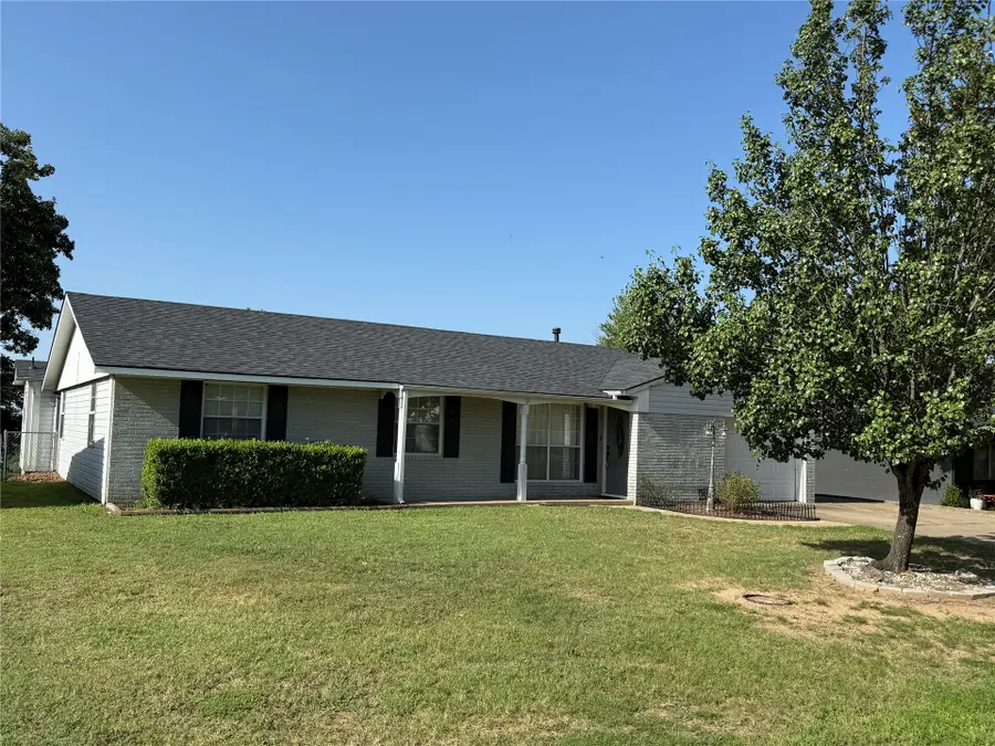 1215 Wade Wells Drive, Henryetta, OK 74437 - #2