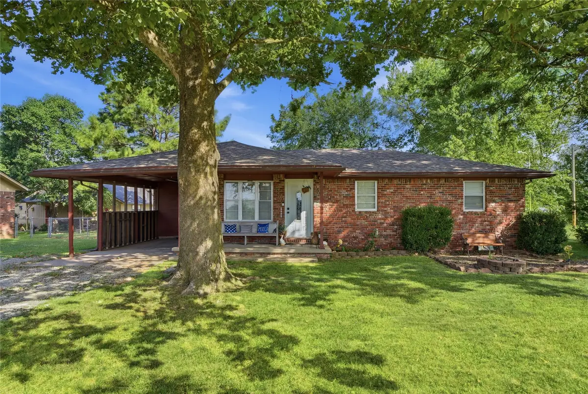 423 W Commercial Street, Inola, OK 74036 - #1