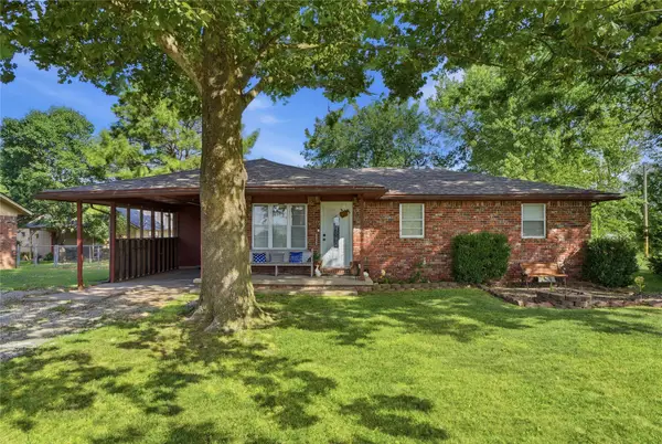 423 W Commercial Street, Inola, OK 74036