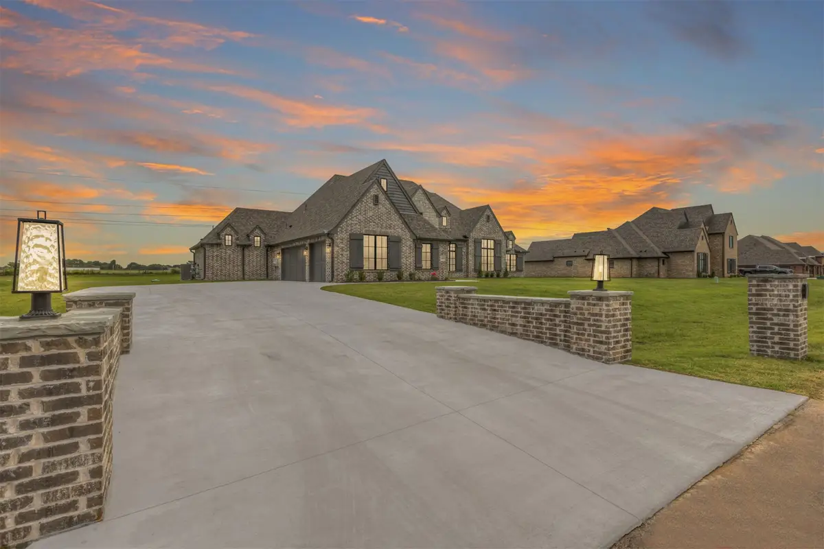 16505 S 4th East Avenue, Glenpool, OK 74033 - #1