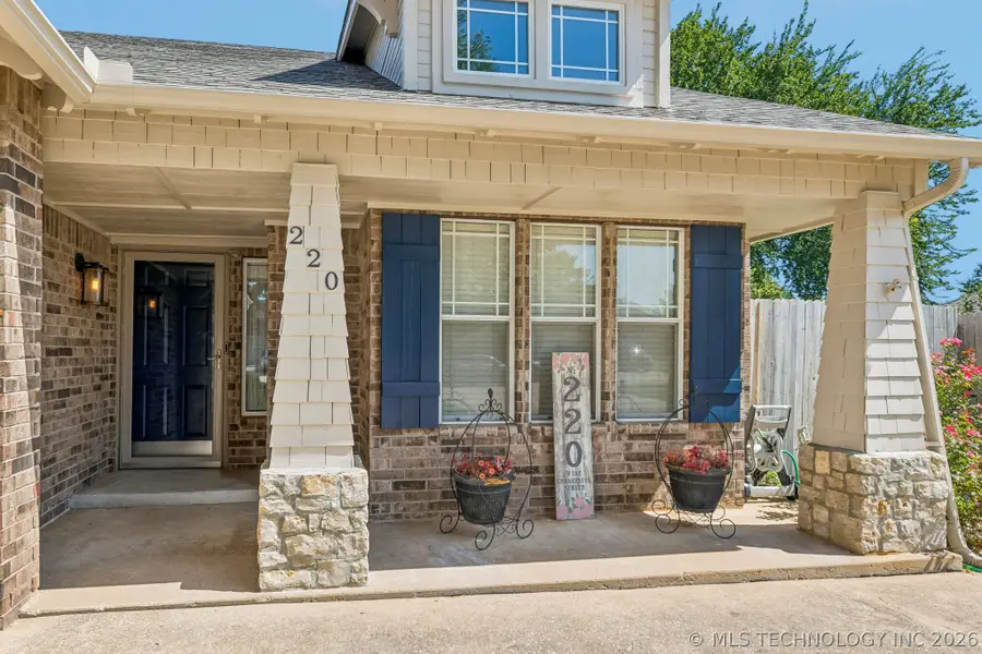 220 W Charleston Street, Broken Arrow, OK 74011 - #3