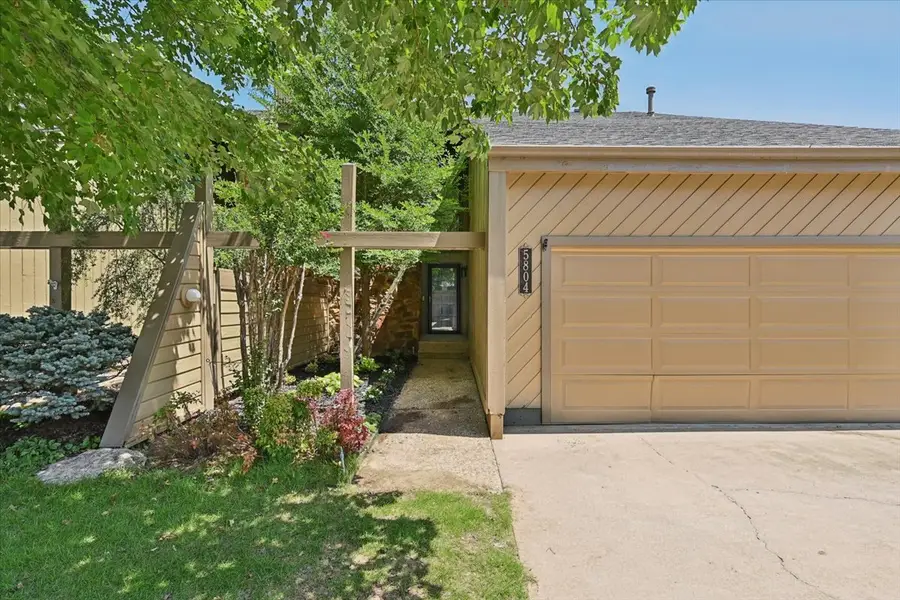 5804 S Atlanta Avenue S #2, Tulsa, OK 74105 - #2