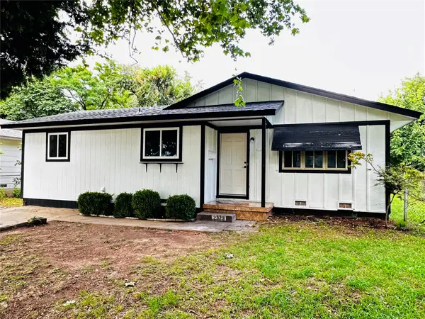 2323 S Olympia Street, Tulsa, OK 74107