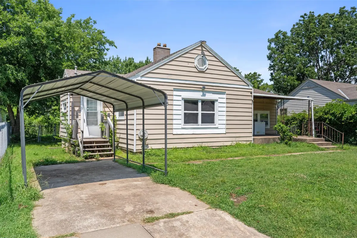 313 N Santa Fe Avenue, Bartlesville, OK 74003 - #1