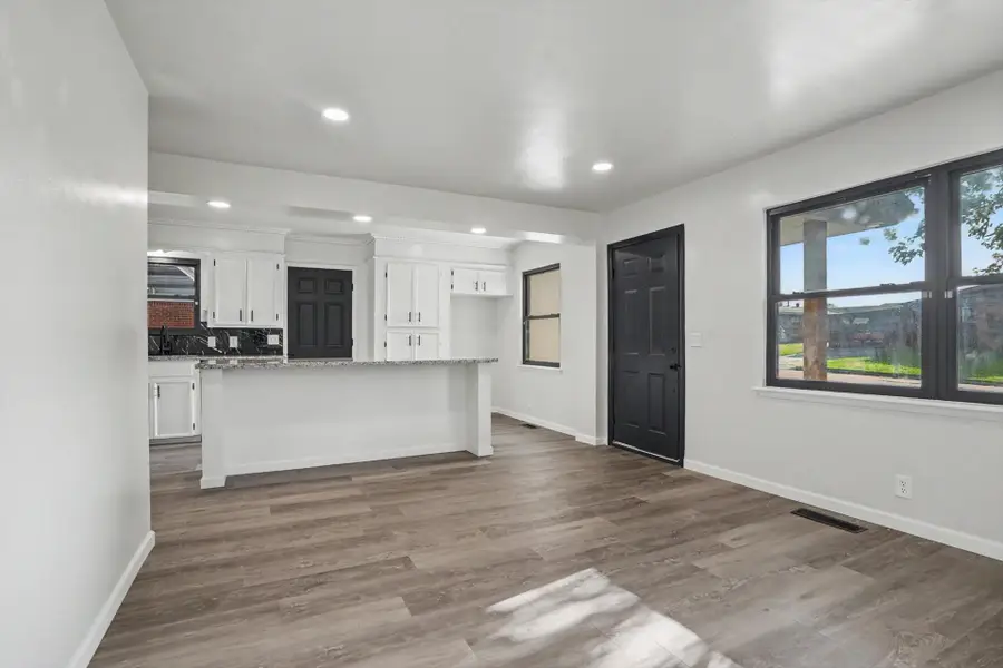 520 S 104th East Avenue, Tulsa, OK 74128 - #3