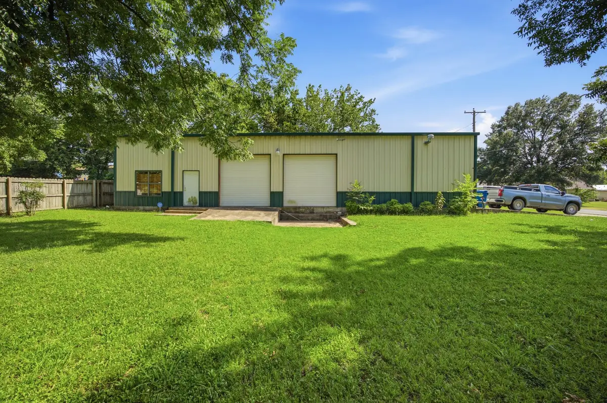 1406 N Hickory Street, McAlester, OK 74501 - #1