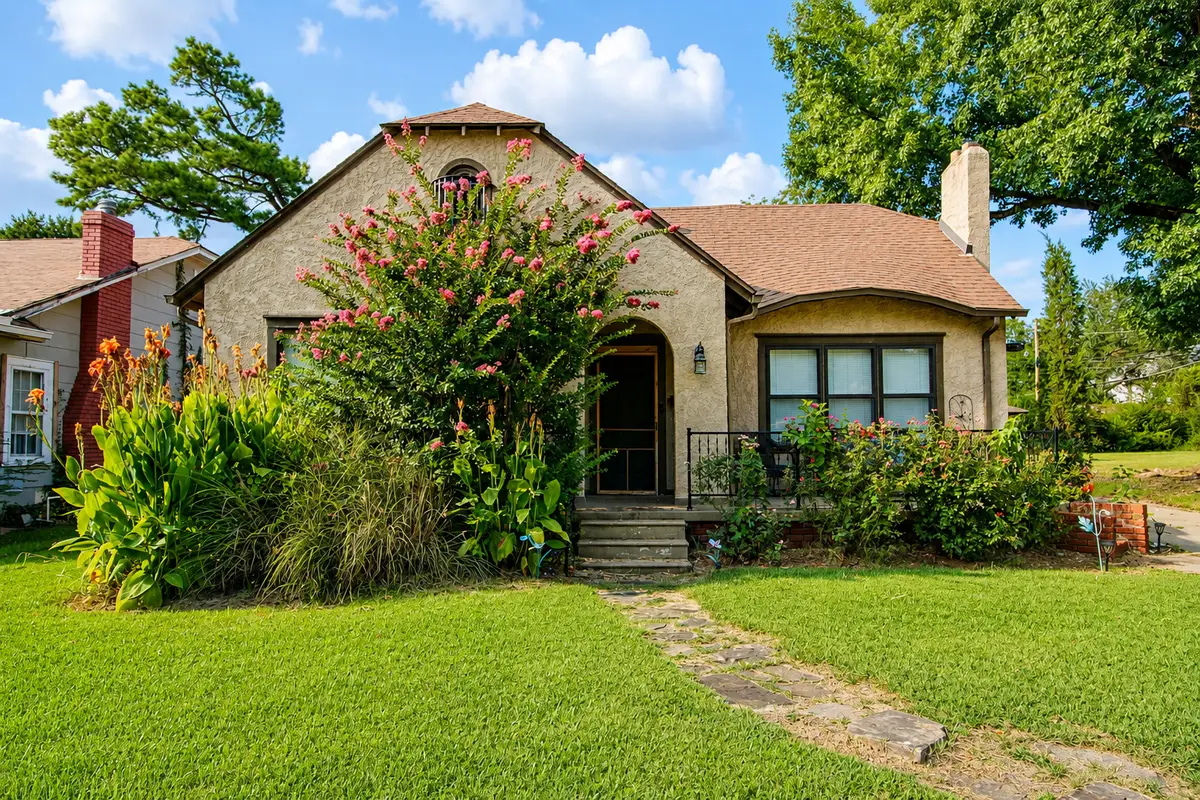 1629 E 6th Street, Okmulgee, OK 74447 - #1