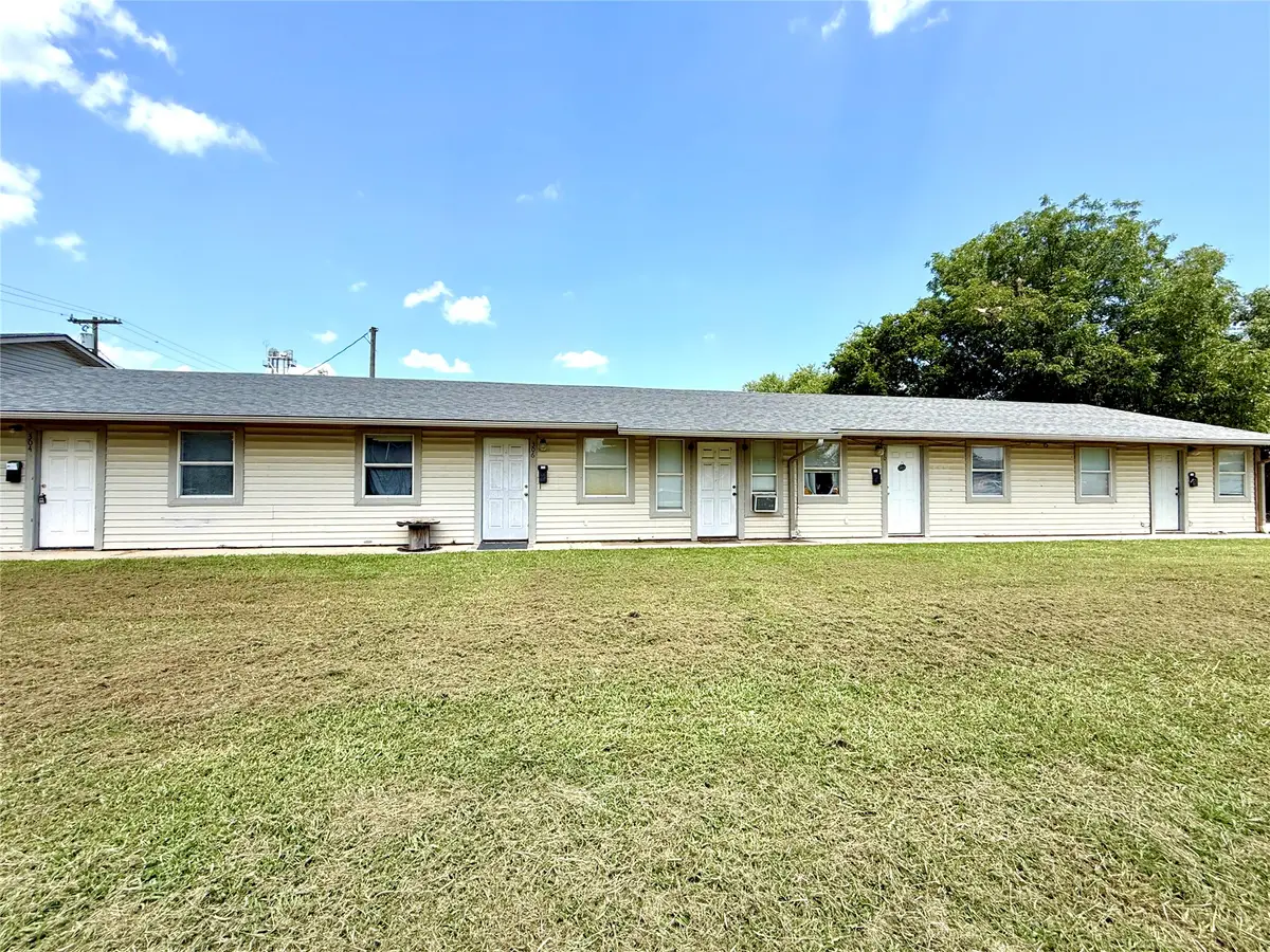 312 S B, Davis, OK 73030 - #1