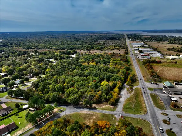 8 E Bower, Eufaula, OK 74432