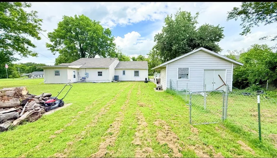 1504 E 7th Street, Okmulgee, OK 74447 - #2