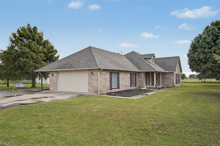5485 Hectorville Road, Mounds, OK 74047 - #3