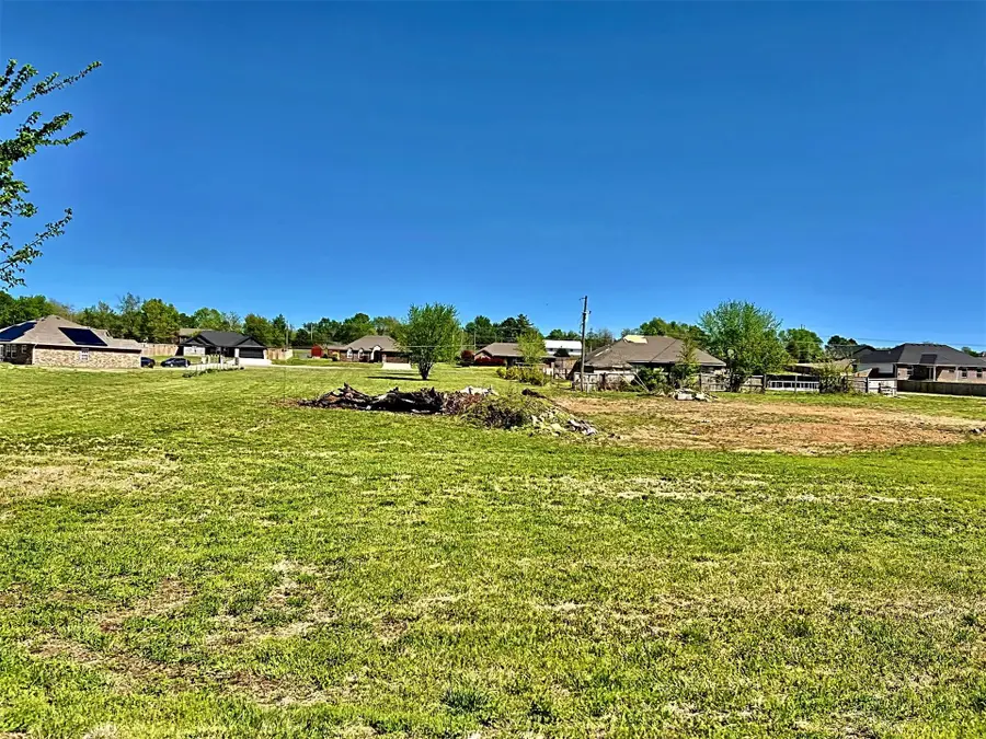 17530 W Tray Road, Tahlequah, OK 74464 - #2