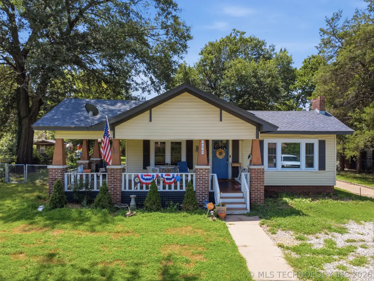 1620 E 4th Street, Okmulgee, OK 74447 - #1