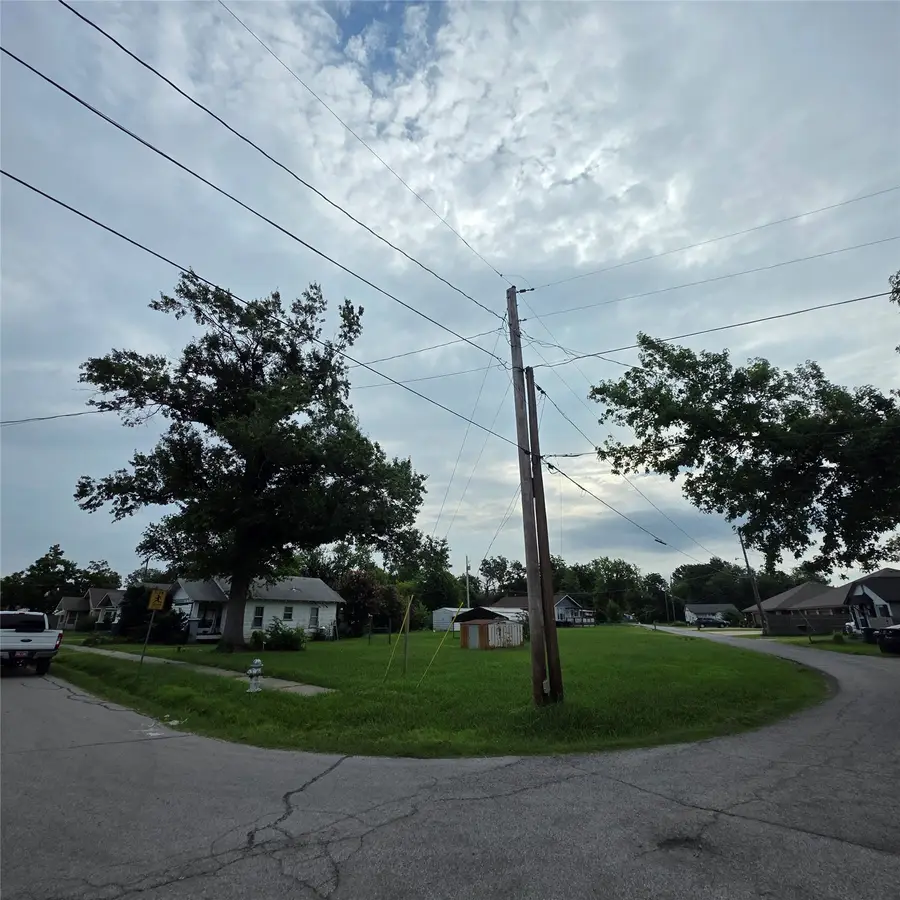 324 S Wewoka Avenue S #324, Claremore, OK 74017 - #2