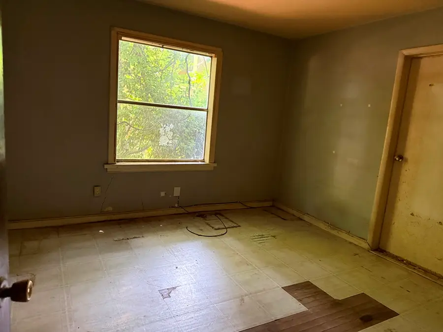 28 S Toledo Avenue, Tulsa, OK 74112 - #2