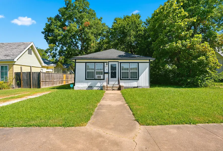 816 E 9th, Ada, OK 74820 - #2