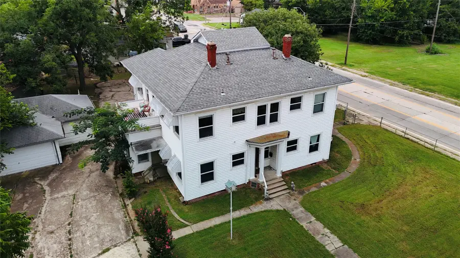 722 N Washington Street, Ardmore, OK 73401 - #2