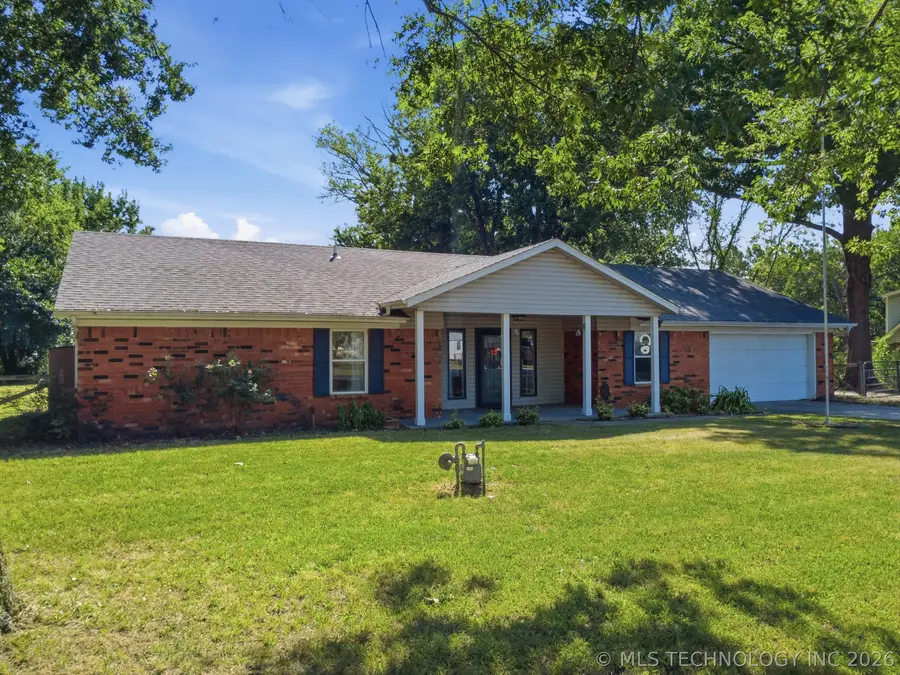 7324 S Dennis Boulevard, Broken Arrow, OK 74014 - #2